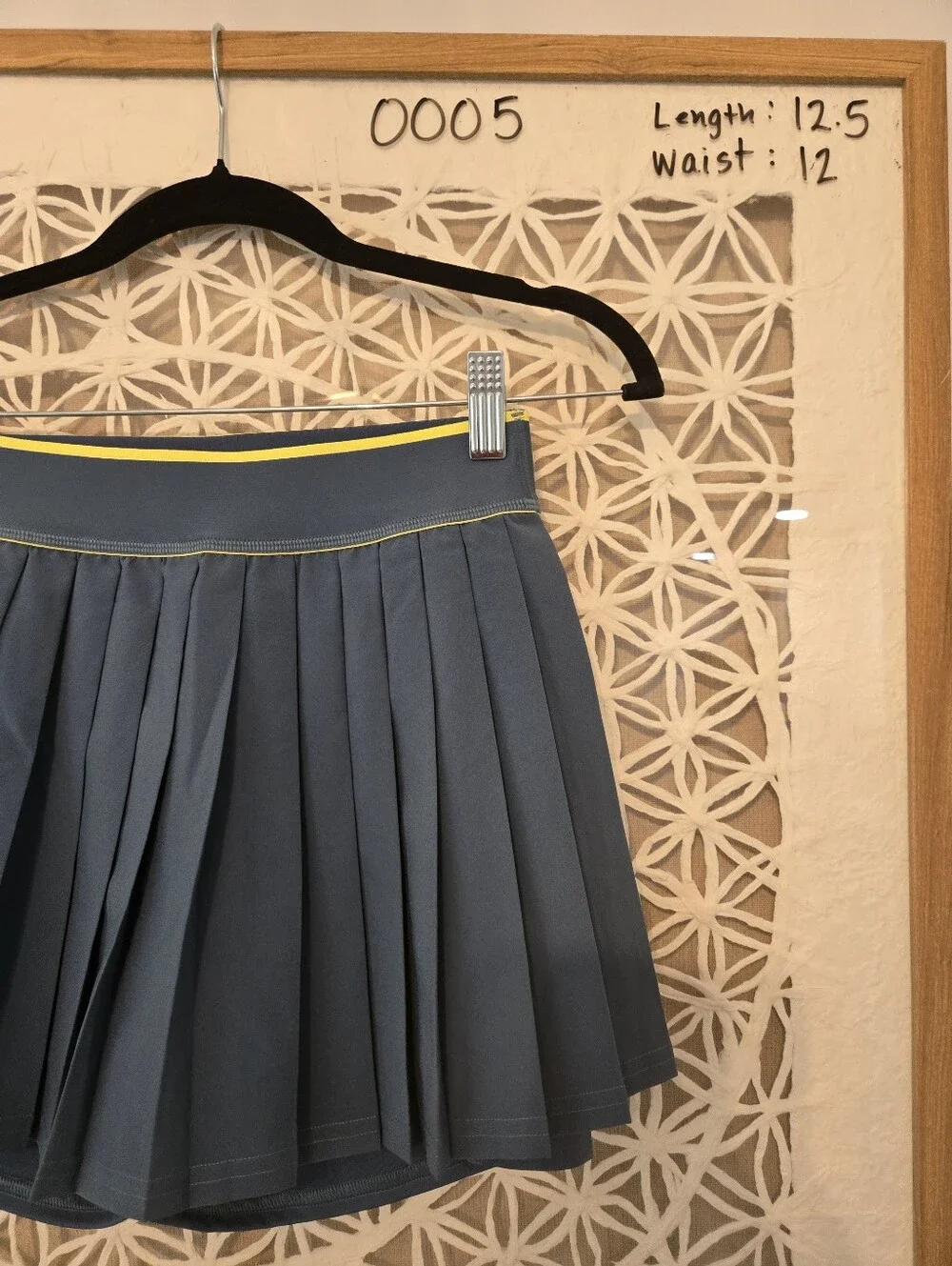 New Balance Pleated Tennis Skort NWT Teal Yellow WK41402 Size Small - Picture 3 of 8